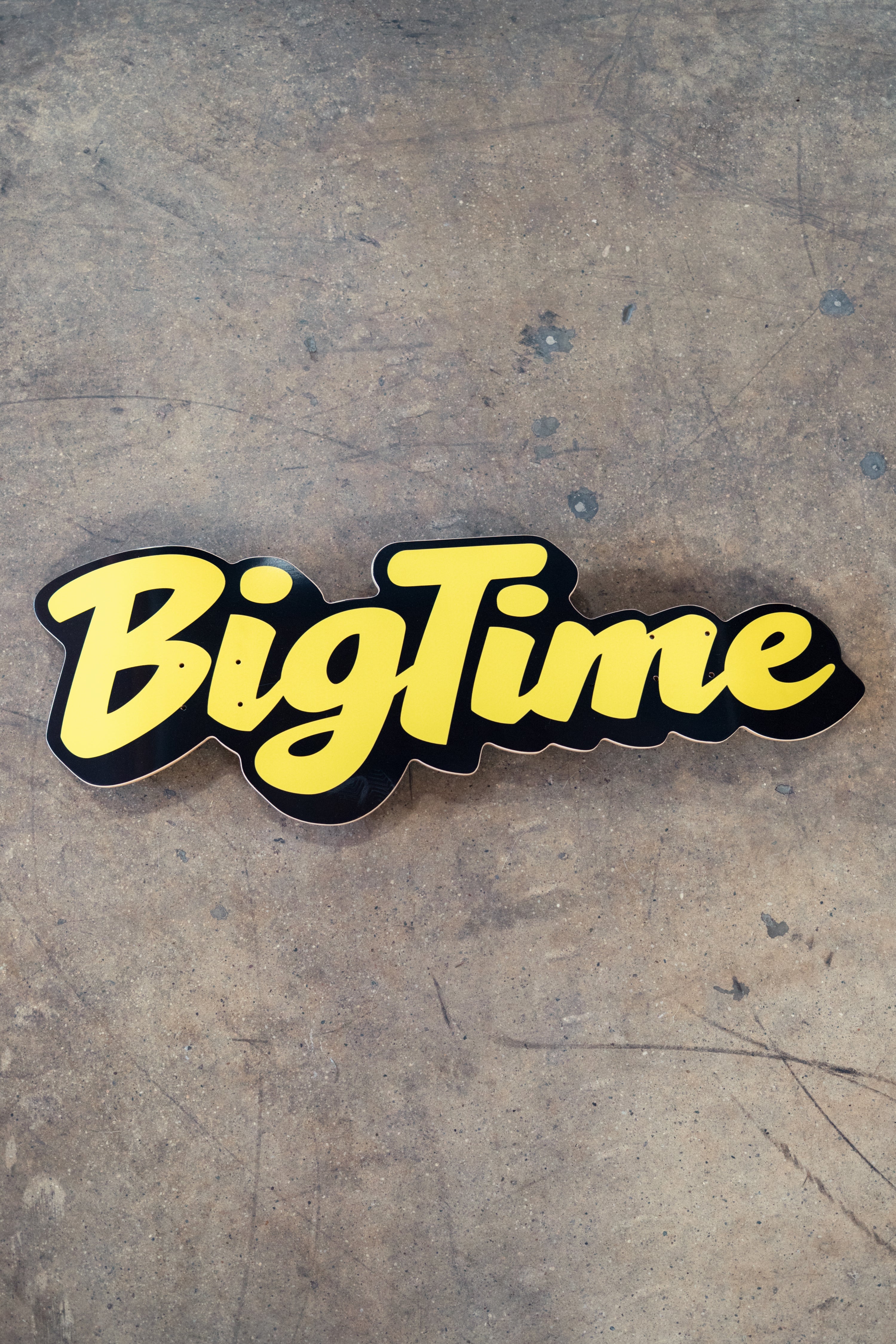 LOGO SKATE DECK
